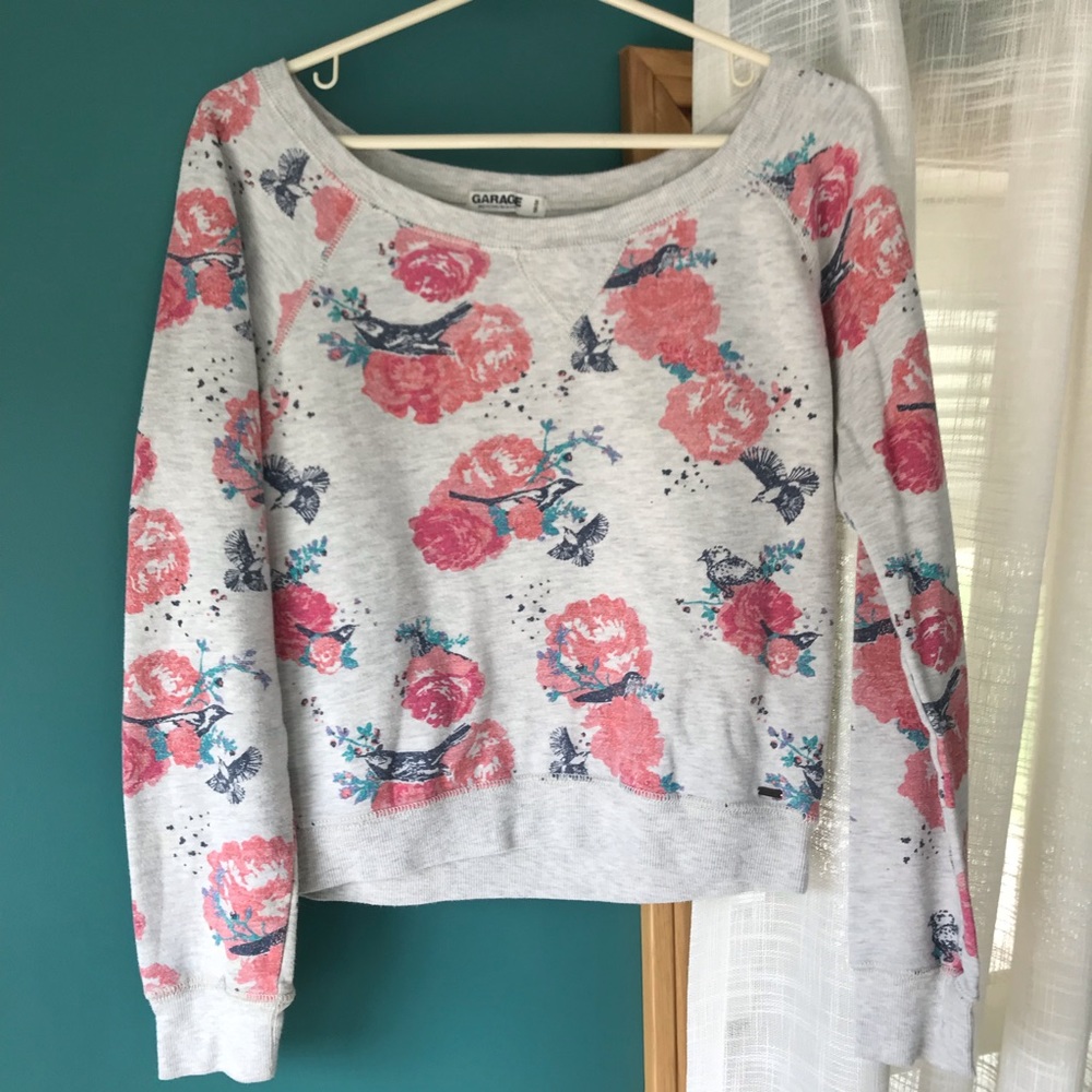 Floral Crew Neck - Picture 2 of 6